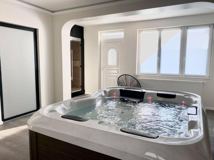 Porte17 Jarny Ngoại thất bức ảnh